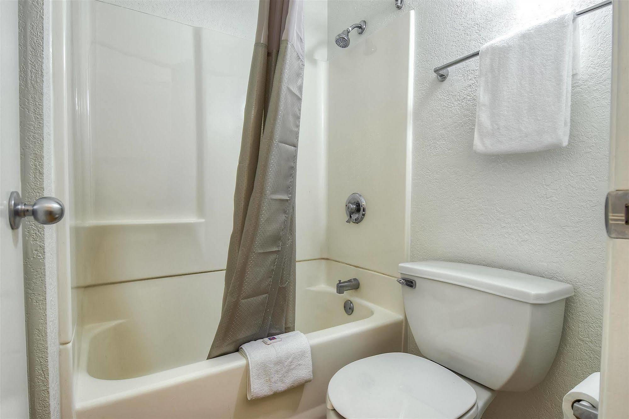 Motel 6-Norwalk, Ca - Los Angeles Kültér fotó
