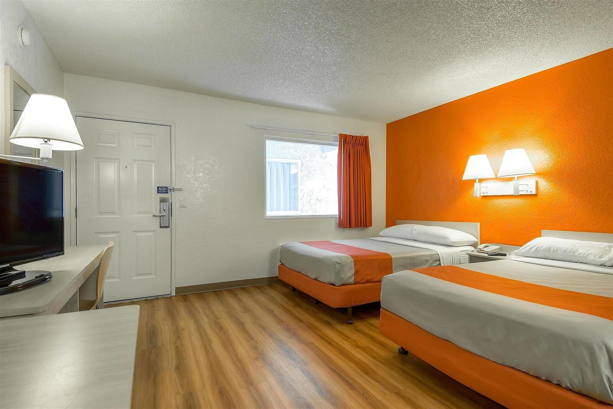Motel 6-Norwalk, Ca - Los Angeles Kültér fotó