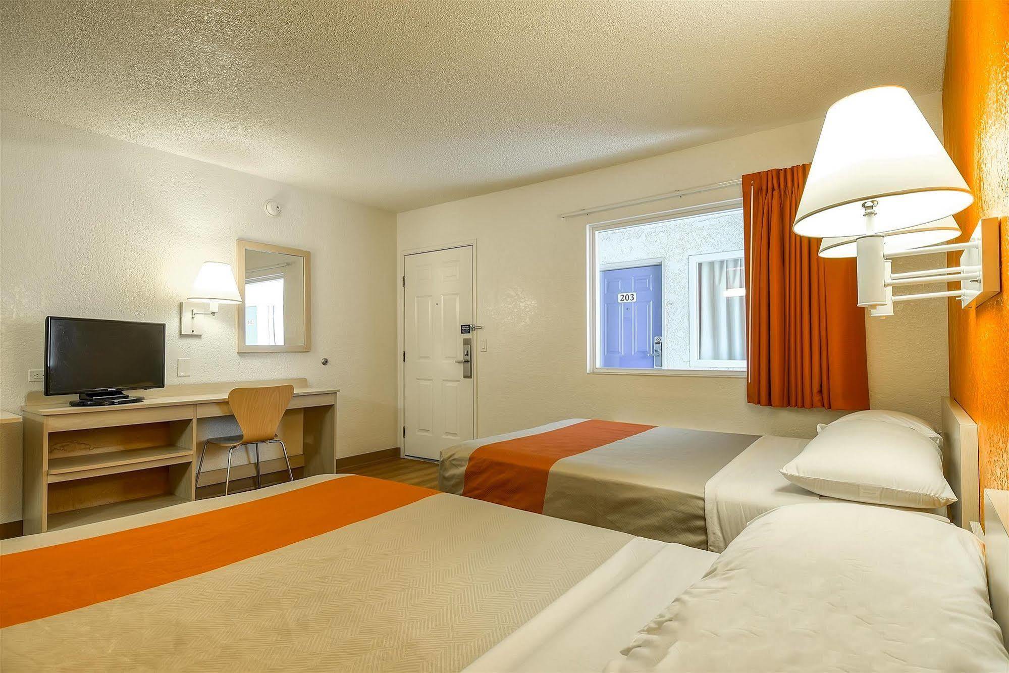 Motel 6-Norwalk, Ca - Los Angeles Kültér fotó