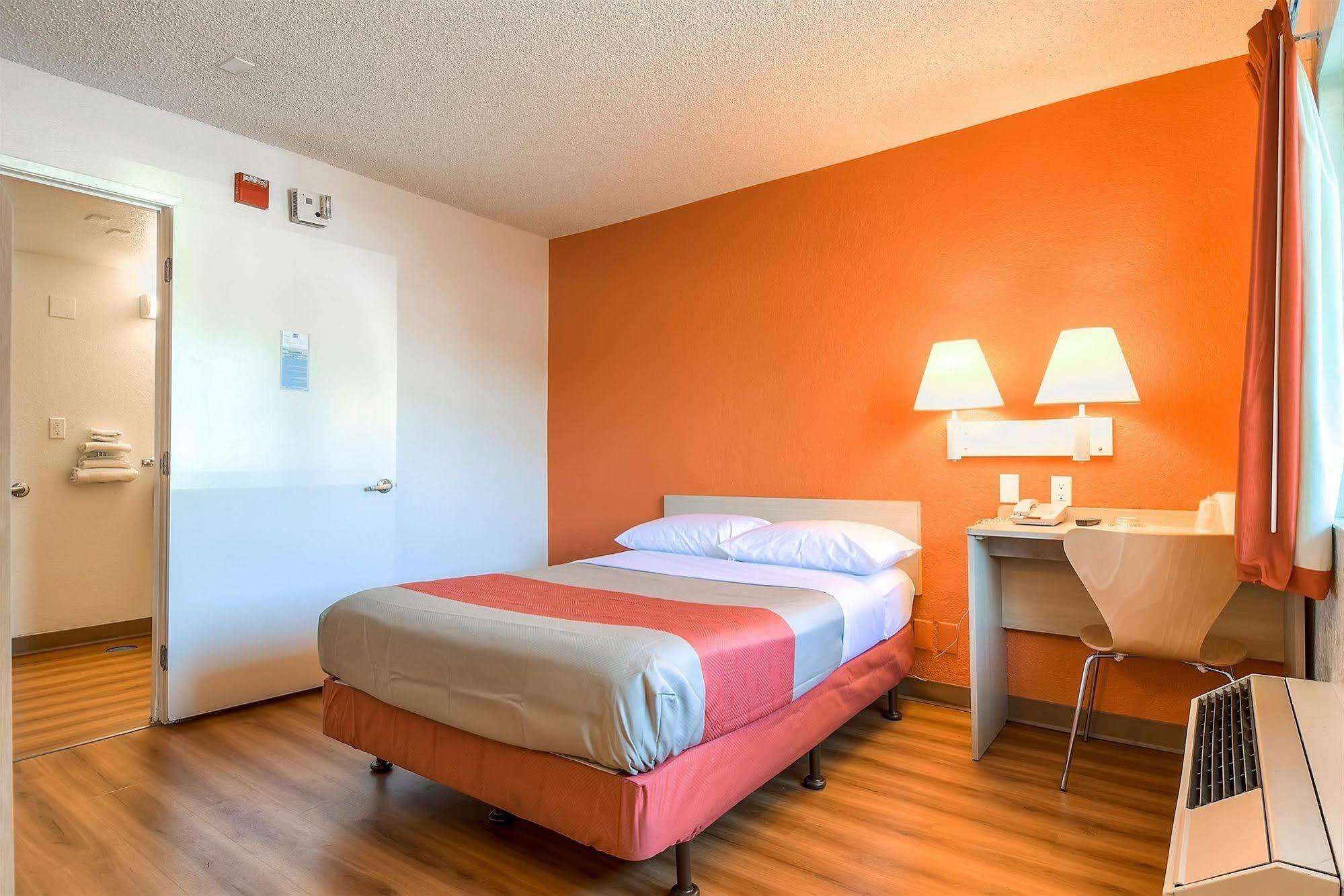 Motel 6-Norwalk, Ca - Los Angeles Kültér fotó